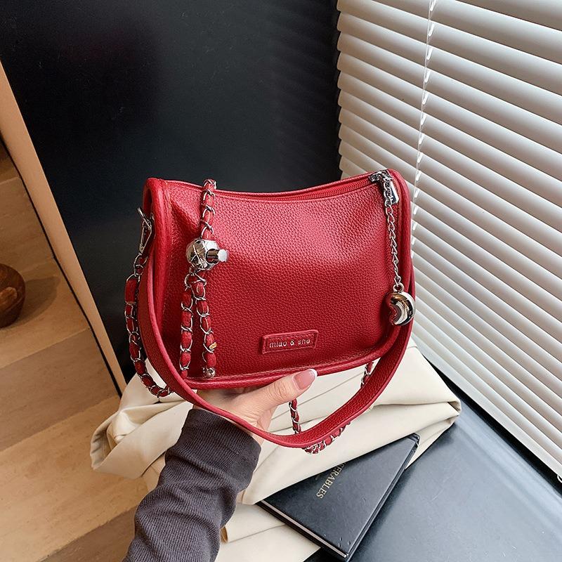 Fashion New Trend Versatile Small Bag Simple Shoulder Armpit Bag Chain Casual Small Square Bag