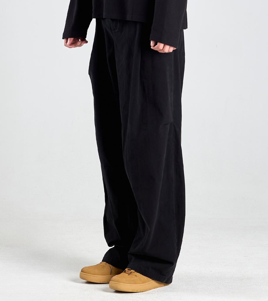 Beoteunseoul Pintuck Volume Curved Wide Cotton Elastic Waist Pants (Black)