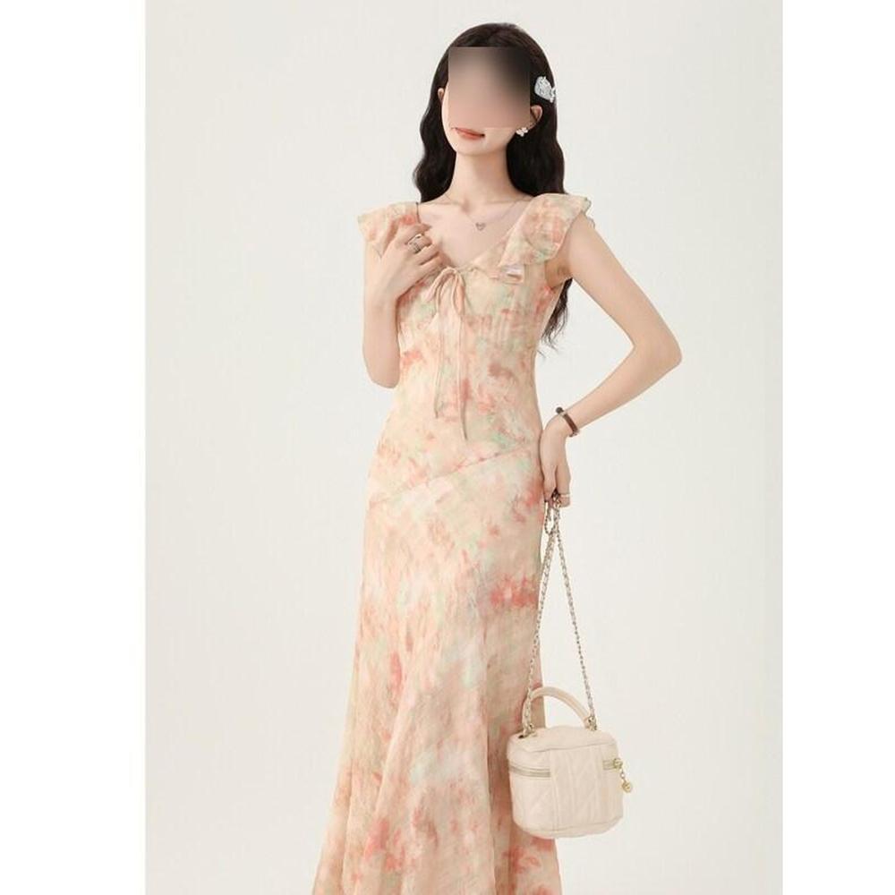 Huge good-looking, unique and beautiful waist pinched French floral dress for women's summer seaside vacation beach long skirt looking thin