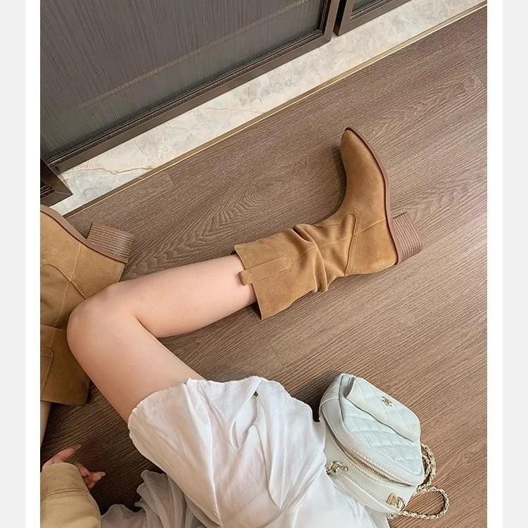 

Grape Mom~ The same stacking boots women s 2025 autumn V-mouth Merad western denim thick heel short Martin boots 40 хаки