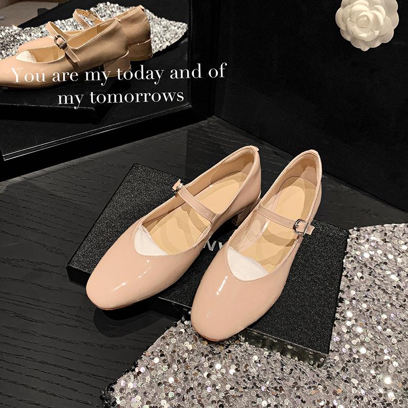 Strong push self-kept homemade French one-word buckle Mary Jane shoes obedient summer round head thick heel fairy style single shoes woman