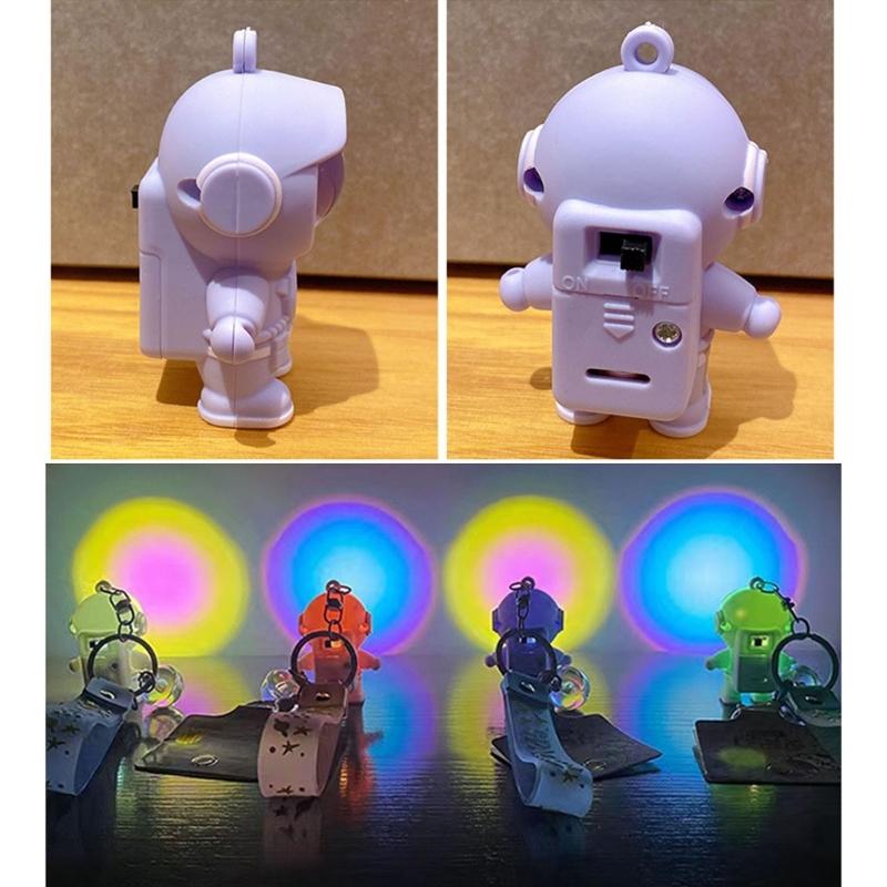 Fashion Space Astronaut Keyring Sunset Projector Light Keychain Pendant Female Couple Bag Ornament Keychains Gifts