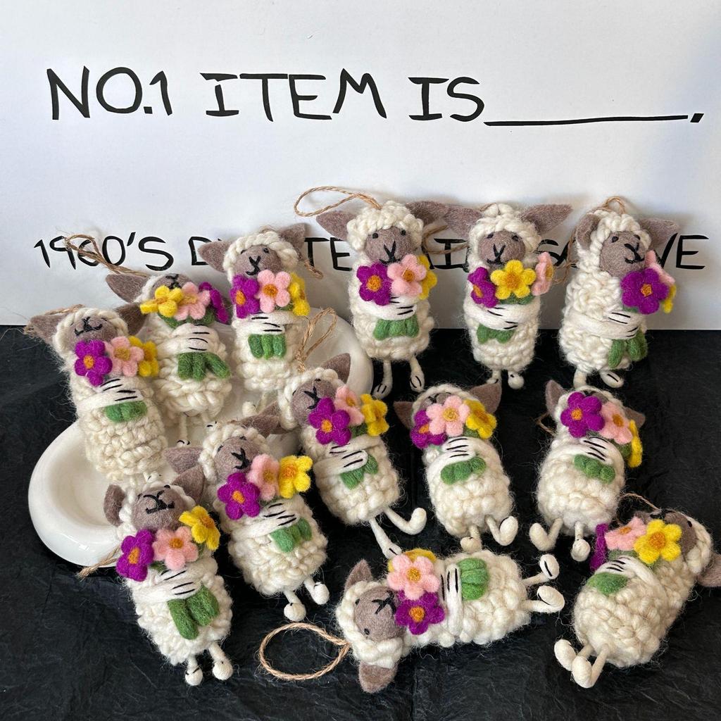 Cute Hanging Lamb Ornament: Wool Felt Keychain & Decoration