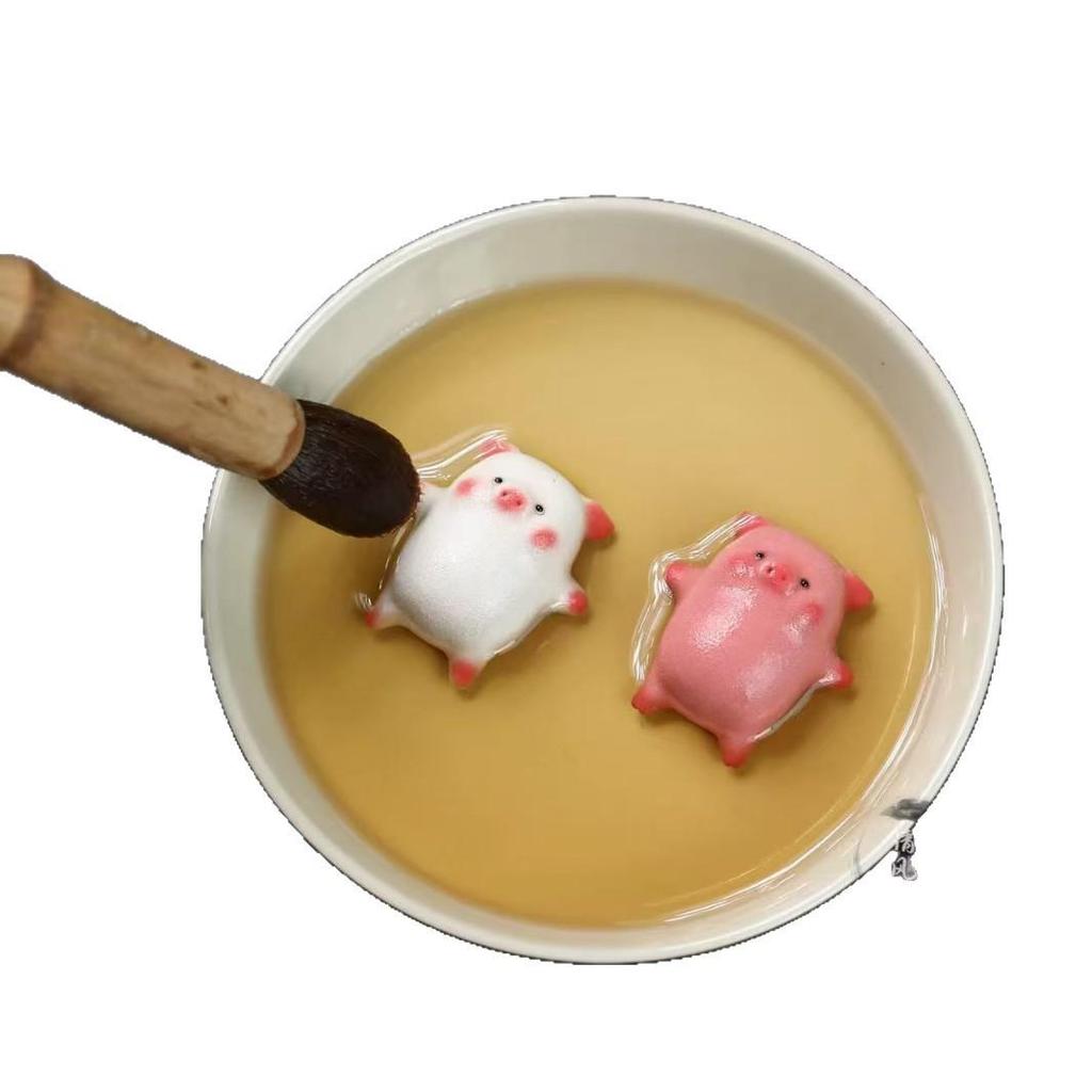 Yixing Zisha Tea Pet - Lying Flat Pig Zodiac Bathtub Ornament