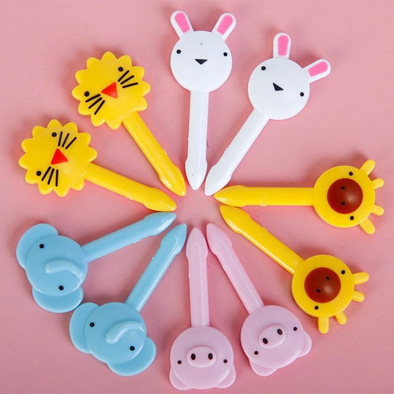 Fruktgaffel Mini tegneserie Barn Mat Fruktplukk Tannpirker Festdekor Tilfeldig farge