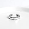 New Fashion Personality Middle Glossy Retro Female 925 Sterling Silver Jewelry Simple On Both Sides Twist Rings R146