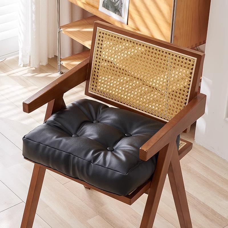 

Подушка для стула Подушка-татами для стула Подушка для сиденья Подушка-пердушка Коврик Водонепроницаемая кожаная подушка Подушка для обеденного стула Офисная для сидячей работы 40 * 40Cm thick 8cm
