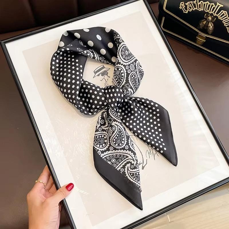 Classics Print 70*70Cm Silk Square Scarf Women Fashion Soft Satin Hairband Neckerchief Tie Female Headband Foulard Bag Ribbon