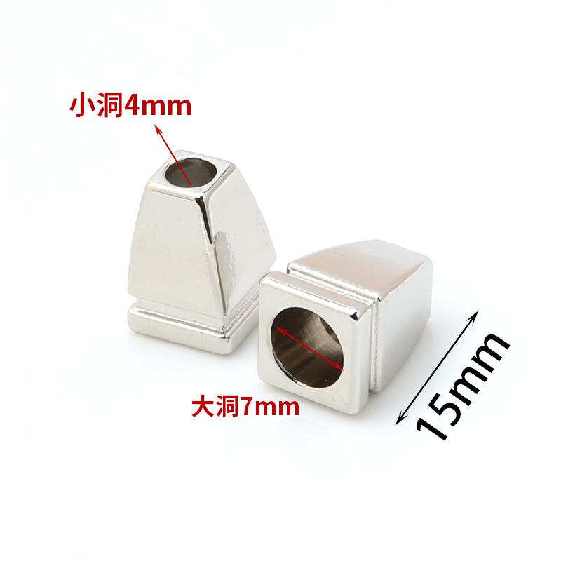 Down Jacket, Hanging Bell, Clothes, Sweater, Hat, Drawstring, Rope Head, Adjustable Trench Coat, Waistband Buckle, Accessories, Buttons.