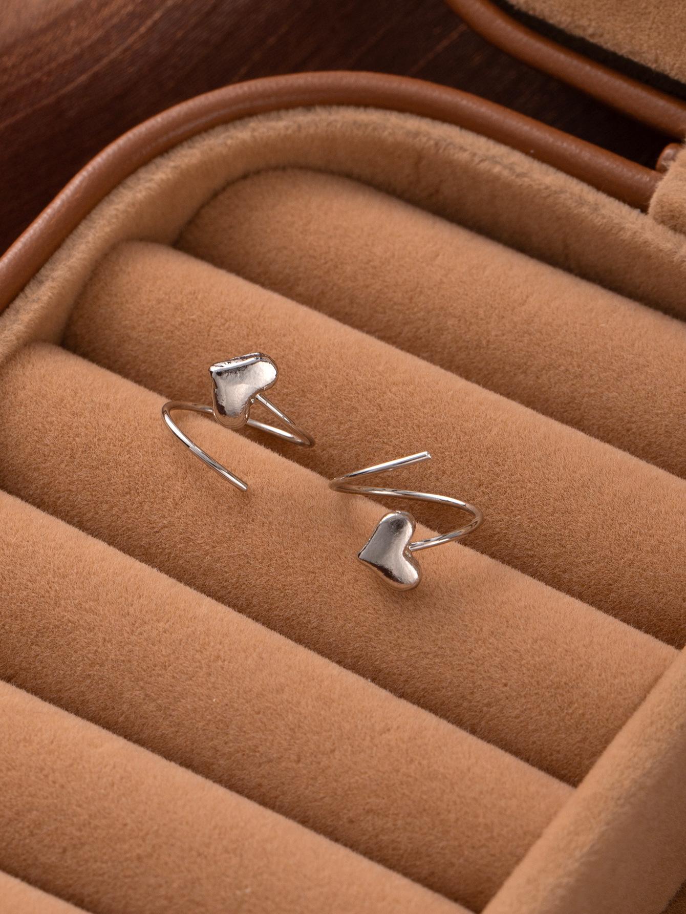 

Fashion Surround Love Earrings Femininity Versatile Light Luxury Gentle Ear Jewelry Minimalist Design Premium Ear Hook
