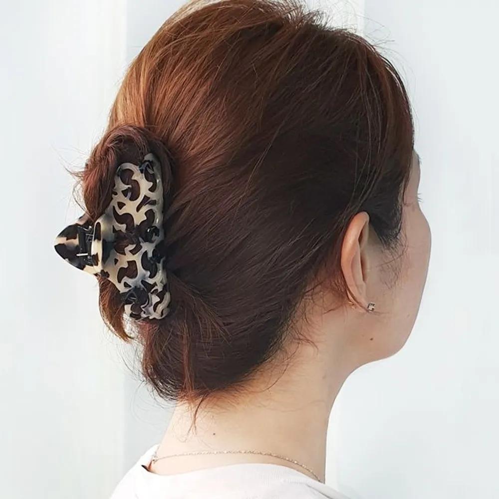 H-953 Leopard Print Pattern Updo Clip / Hairpin