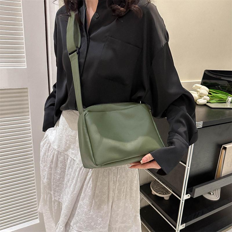 Versatile And Chic Mid-sized Underarm Bag Made Of Soft Pu Leather Available In Multiple Colors For Trendy Outfits