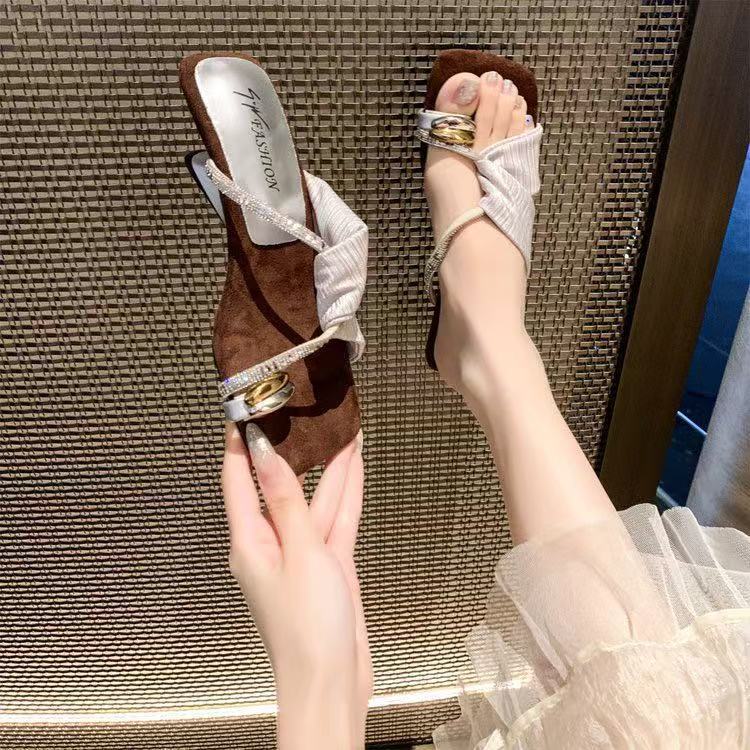 Slippers Wear Versatile Small Women Summer High Heels Retro Temperament 2025 New French Metal Cover Toe Cool Slippers