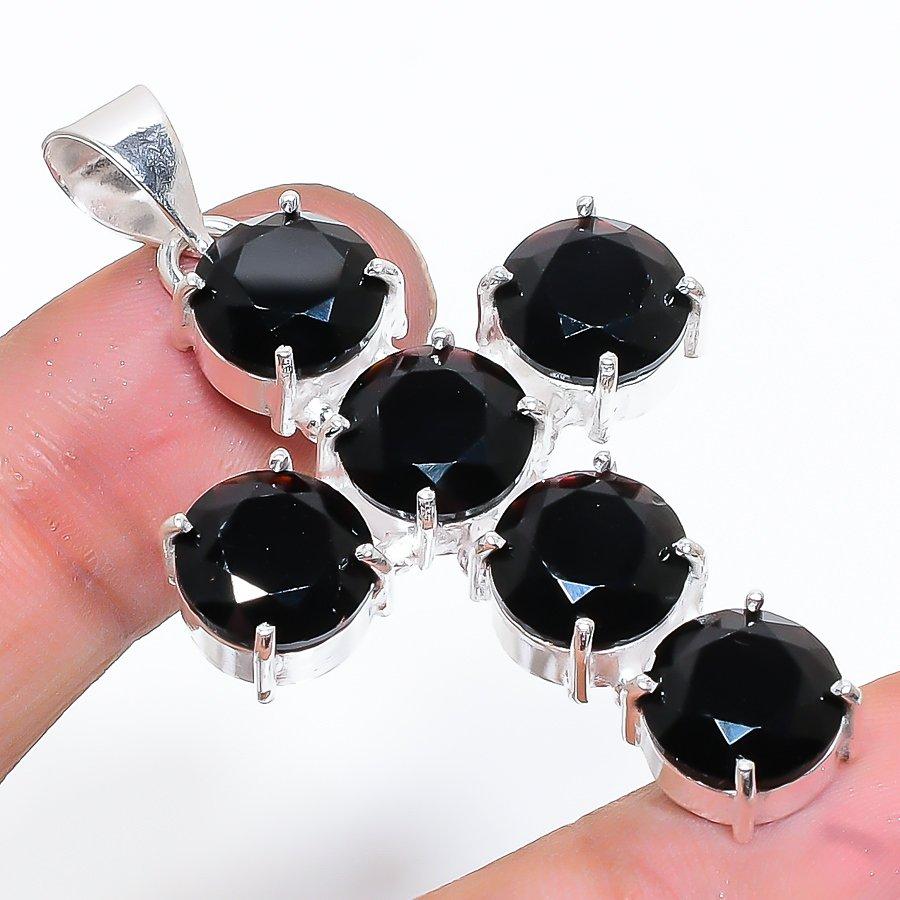 

Cross Black Spinel Gemstone Handmade Ethnic Jewelry Pendant 2.09 VR-3311
