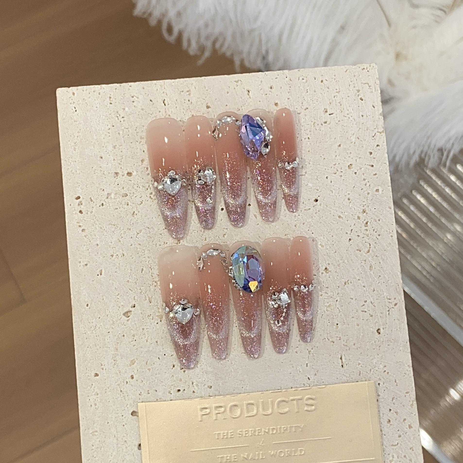 

Любовь Разбивающее сердце Бриллиант Тонкий Вспышка Лебедь Синий Бриллиант Кошачий глаз Румяна Пузырь Лед Съемная Носимая Броня L