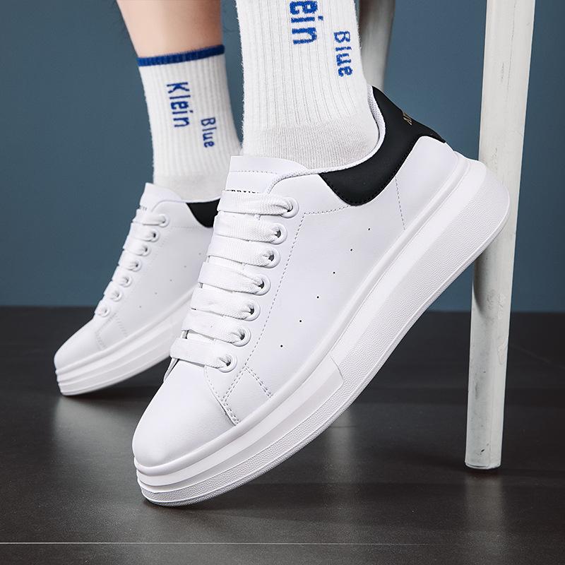 Pantofi bărbați 2025 primăvară și toamnă McQueen casual confortabil tineresc versiune coreeană trend pantofi simpli albi pantofi de bord respirabili versatili