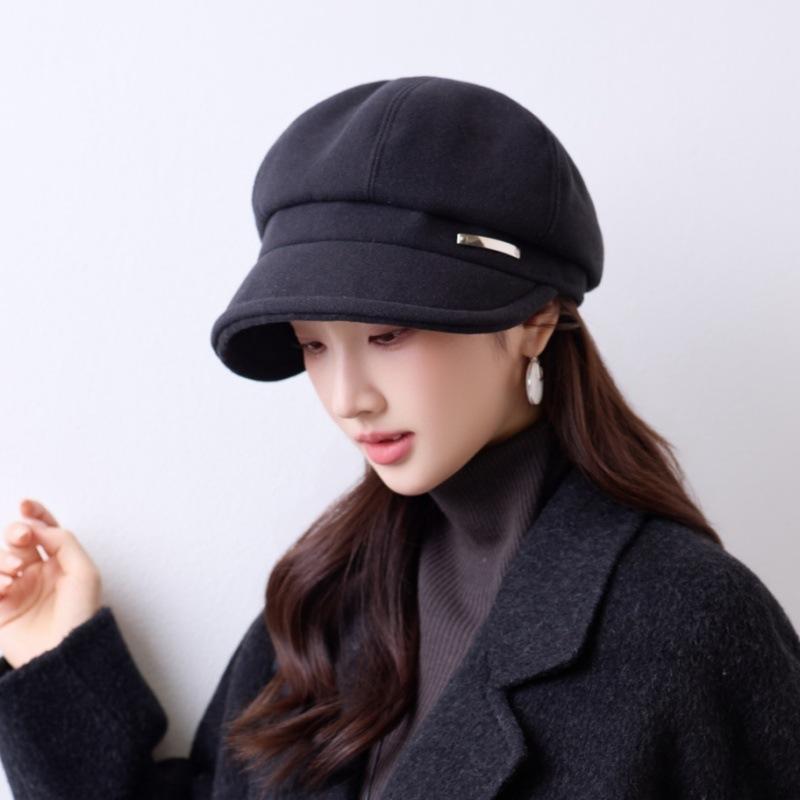 Winter new fashion short-brimmed hat women's thickened warm versatile face small source spot