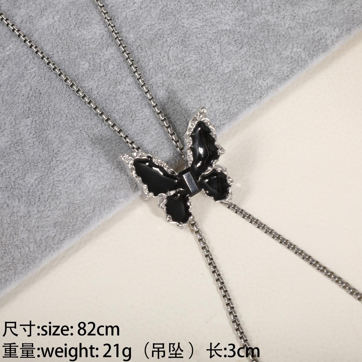 

Titanium steel does not fade, pullable butterfly necklace, new light luxury niche choker collar, advanced sense collarbone