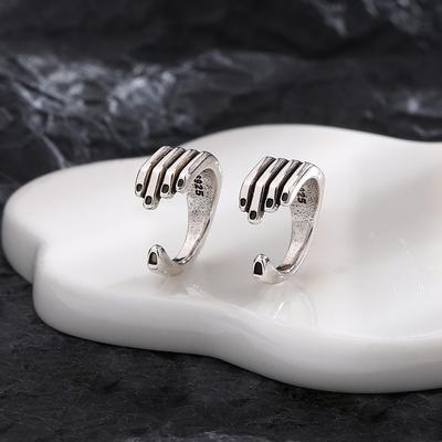 Vintage Thai Silver Grab Ear Clips Vintage Creative Hip Hop Trend Funny Palms No Ear Piercings Ear Bone Clips Neutral Earrings