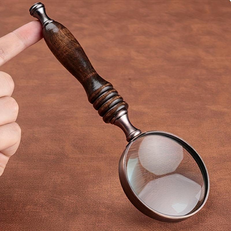 Retro ruční lupa s dřevěnou rukojetí, vintage lupa, fotografická rekvizita, čtení, oprava, pracovní ozdoby, dárek