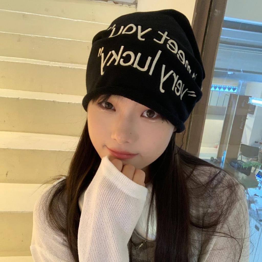 Large Edition Face Showing Small Versatile Solid Color Pile Hat Letter Knitted Toe Cap Cold Hat