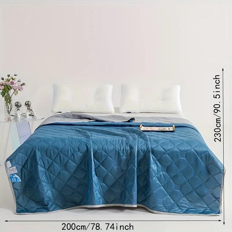 Summer Bed Cooling Blanket Silk Air Conditioner Quilt Is Soft, Breathable, Light, Heat Absorbing, Solid Color Pattern Quilt