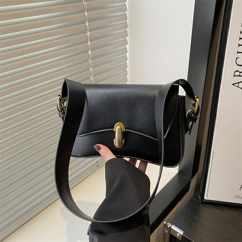Summer new single shoulder armpit small square bag simple and beautiful fashion handbag women's bag