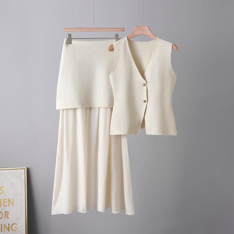 2026 new Korean style summer collar short-sleeve fashionable loose versatile slimming high-waisted knit skirt set for women