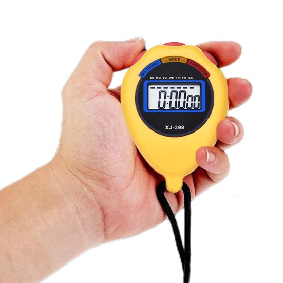 Z dużym cyfrowym wyświetlaczem Data i godzina alarmu Brak cichego zegara sportowego