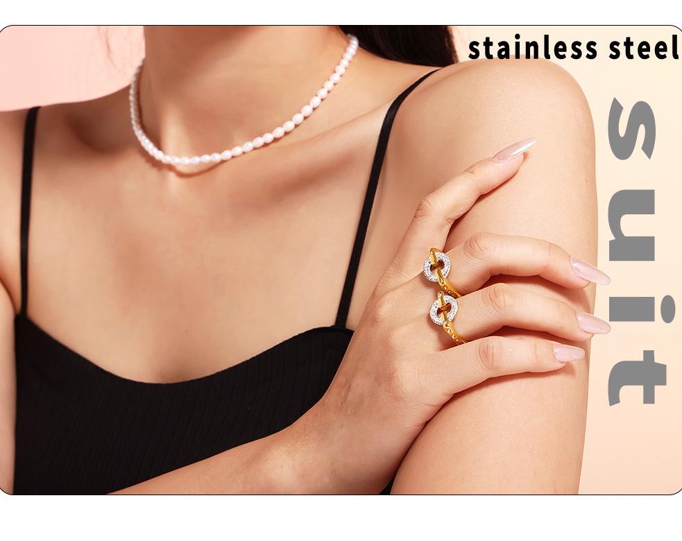 18k vergoldeter japanischer Schriftzeichen Strassring, Nischen-Cold-Style, Titanstahl für Damen