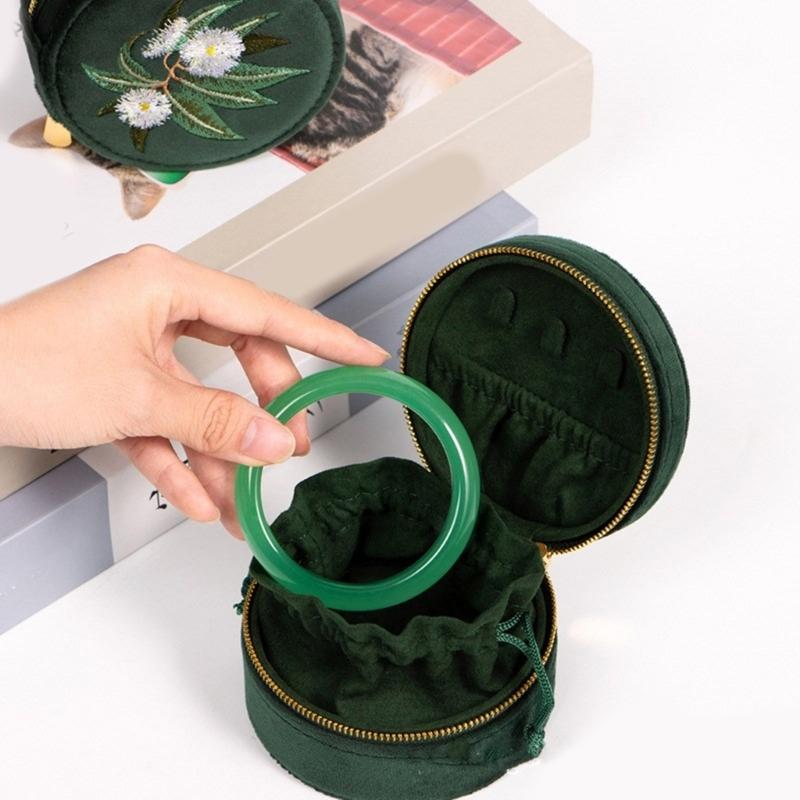 Přenosná vyšívaná sametová krabička na náramky Elegantní pouzdro na šperky pro více náramků Ručně vyráběný úložný kontejner na doplňky