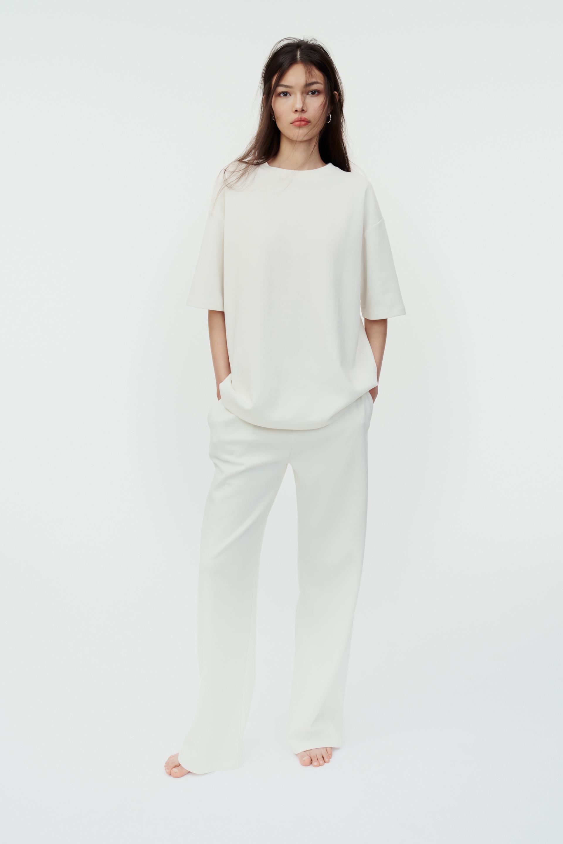 

ХЛОПКОВАЯ ФУТБОЛКА С РАЗВЕРТЫВАНИЯМИ