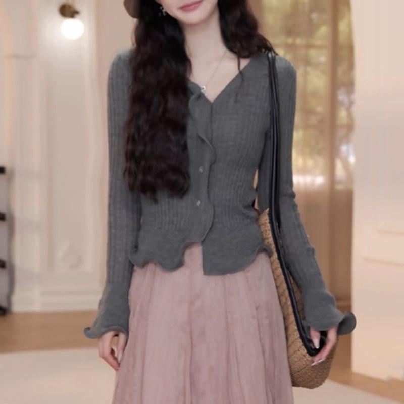 2026 Spring European V-neck Lace Knit Sweater and Long Skirt Set S
