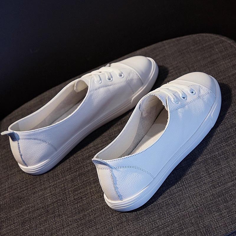 

Модные туфли из коровьей кожи, маленькие белые туфли, женские весенне-осенние новые женские туфли на плоской подошве, универсальные повседневные туфли-лодочки с неглубоким вырезом 34