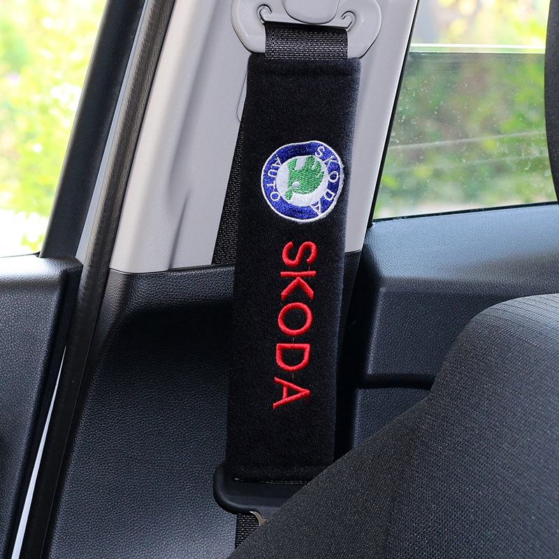 Wscgn8 2-Piece Carbon Fiber Cotton Protection Cover Set Suitable for Skoda Octavia A5, A7, RS, Fabia and Superb - Car Styling Accessory