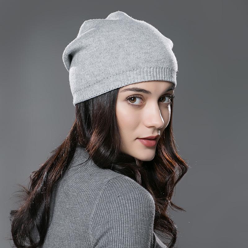 Women's knitted hats for autumn and winter warmth, ear protection, wool hats for outdoor travel, women's casual hats