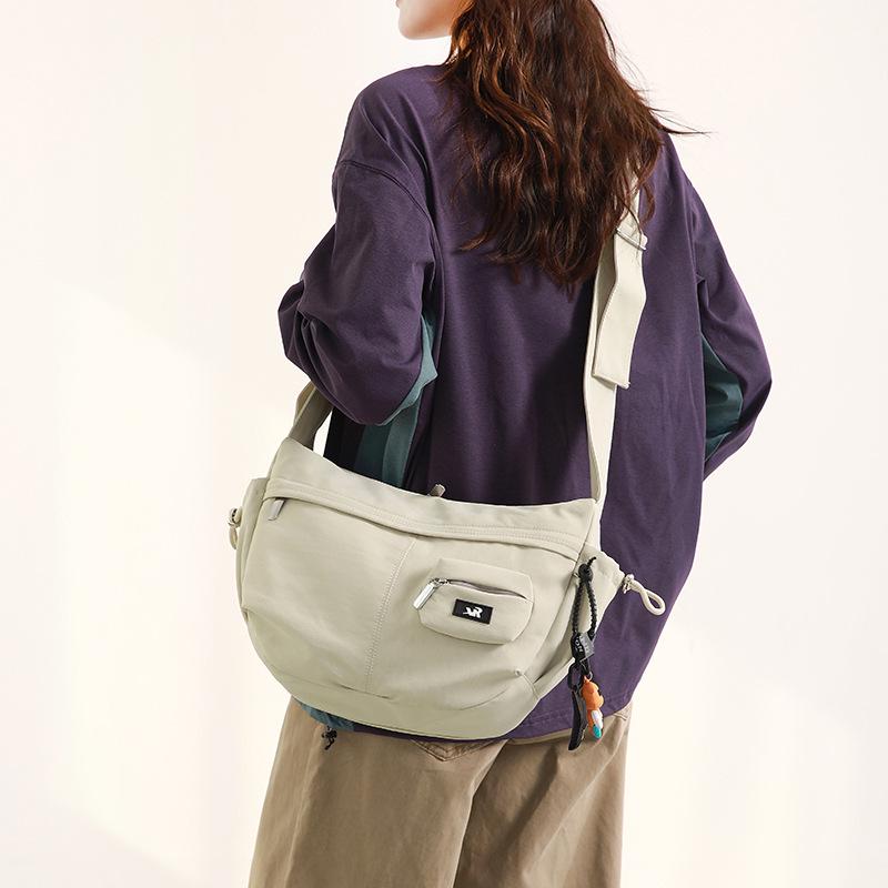 Versatile Large Capacity Nylon Crossbody Bag for Female Students – Lightweight Dumpling Shoulder Bag
