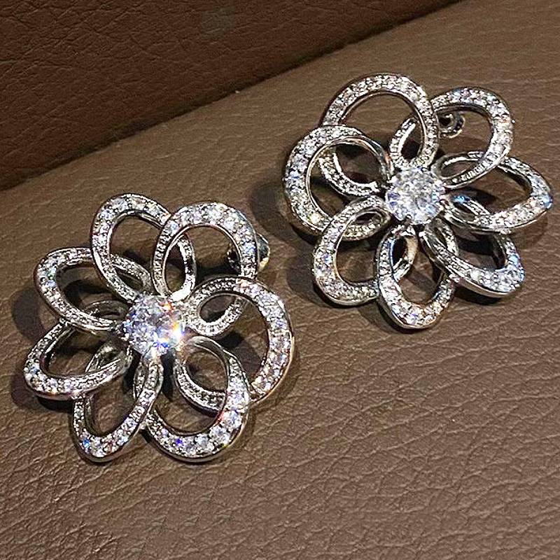 

Huitan Hollow Flower Design Women Fashion Earrings Luxury Wedding Full Shining CZ Elegant Party Accessories Charming Zircon