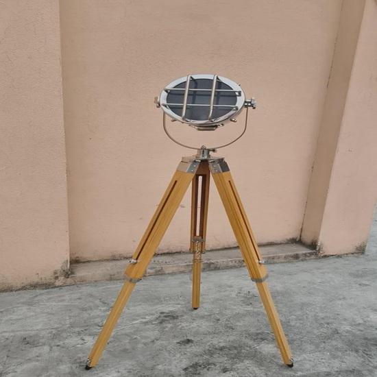 Handcrafted Wooden Tripod Spotlight Lamp Table Lamp Industrial Nautical Searchlight Home Office Decor