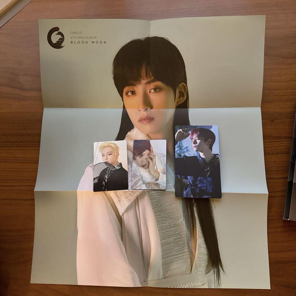 [USED] ONEUS “BLOOD MOON” (Gray Version)