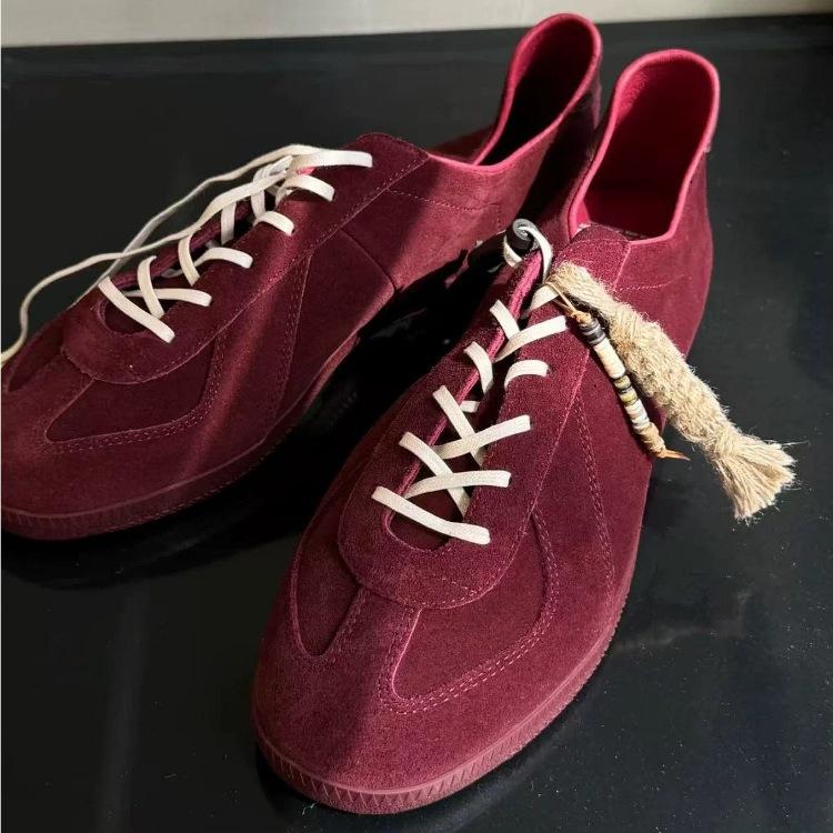

Cowhide version~ niche leather matte beef anti-velvet German training shoes women s Forrest Gump shoes versatile flat-bottomed retro sports shoes 40 красный