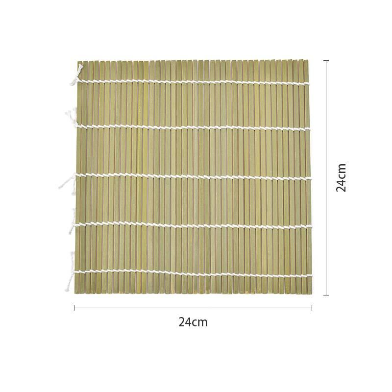 Rotoli di Sushi con Buccia Verde Realizzati con Set di Strumenti per Sushi in Bambù, Stampo per Riso per Sushi in Alga, Tappetino per Sushi in Bambù