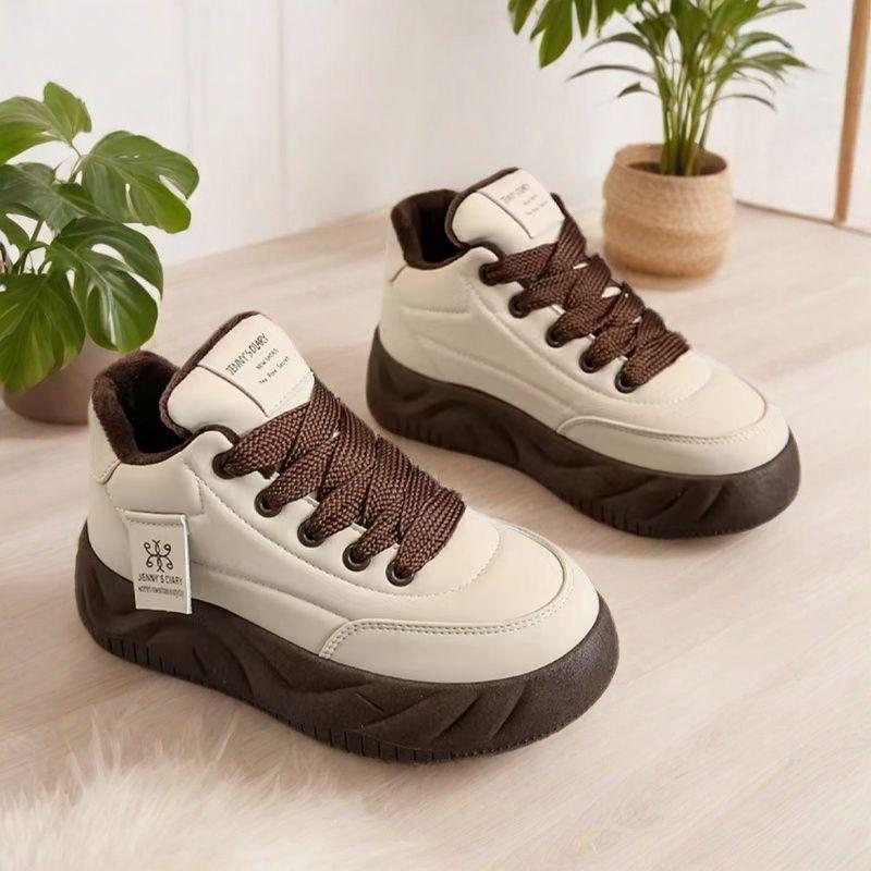 Kids’ Fleece-Lined Non-Slip Bread Shoes 2025 – Thick-Sole, Casual, Versatile, Autumn/Winter German Training Sneakers.
