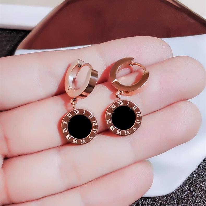 Korean Black Rhombus Ear Cuff & Rose Gold Stud Earring - Women's Japanese Korean Fashion