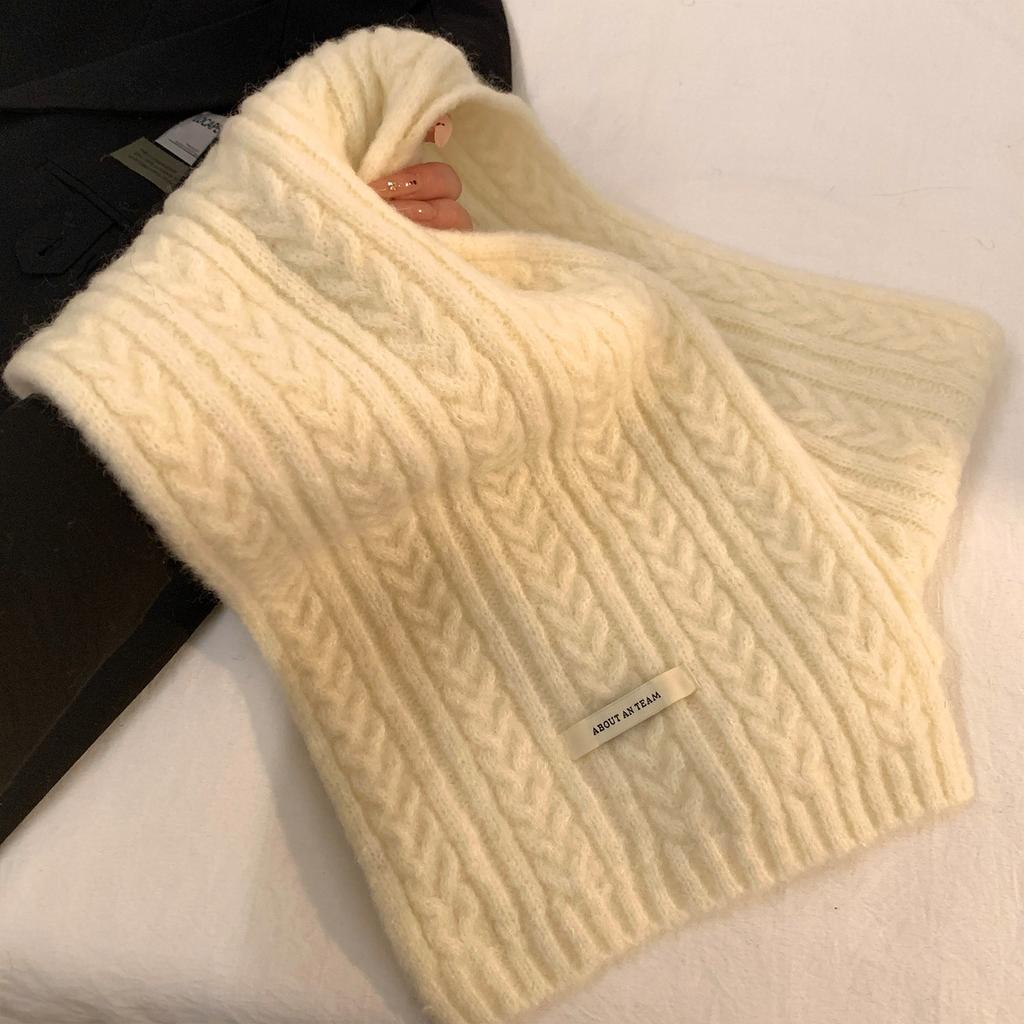 Yellow knitted wool scarf, women's autumn and winter Korean high-end sense, thickened atmosphere, warm and cold-proof neck scarf