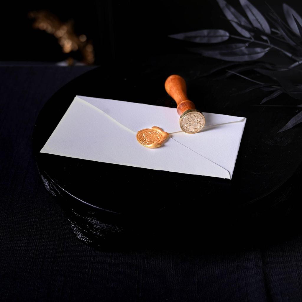 The Seasonal Gift Co. Dragon Wax Gift Set