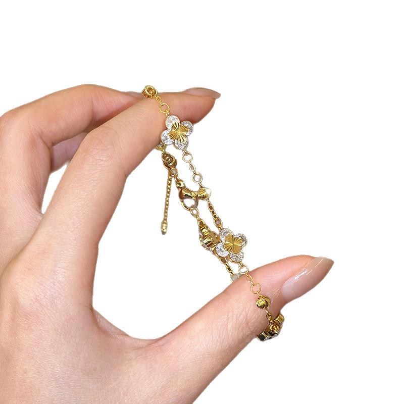 Elegant Zircon Flower Pendant Bracelet - Luxurious, Exquisite, Niche Jewelry for Women
