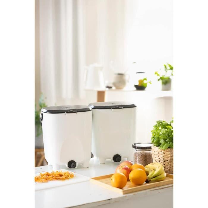 Biolan Bokashi Kit De Composteur De Cuisine 2 X 10 L Avec Activateur De Fermentation EM 1 Kg Blanc