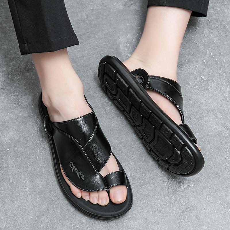 Fashion Men's Summer New Sandals and Slippers Men's Leather Sandals Adult Breathable Beach Shoes Non-slip Open-toe Leather Sandals Flat