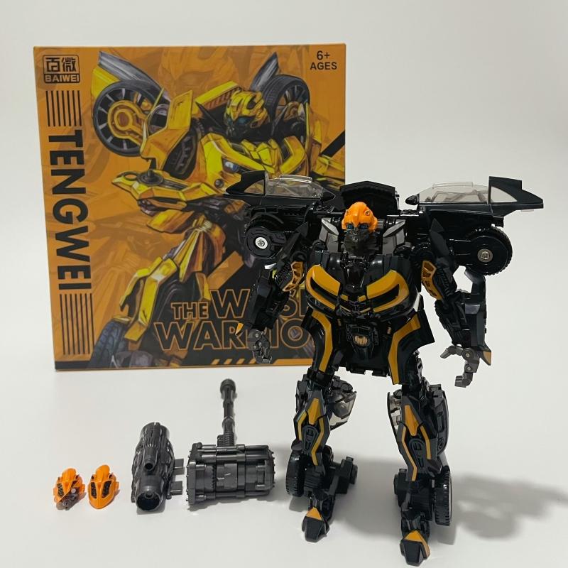 18CM TW-1024 Cool Transformation Toy Fire Truck Beautifully Painted Robot Car Model Anime Action Figure Boy TW-1032B BAIWEI SS61 Poseable Articulated